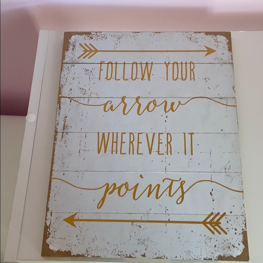 NWT Wall decor